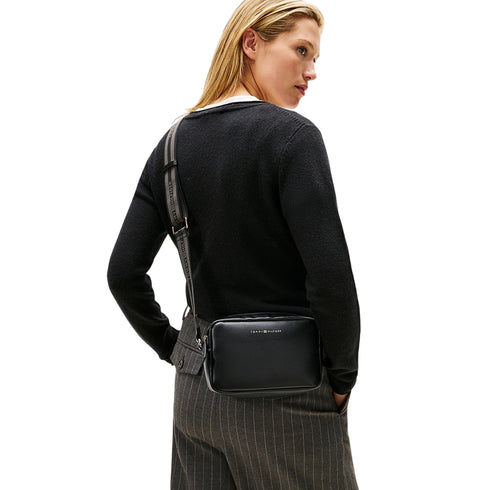 Borsa Donna Camera in similpelle, dal design minimal, con chiusura zip